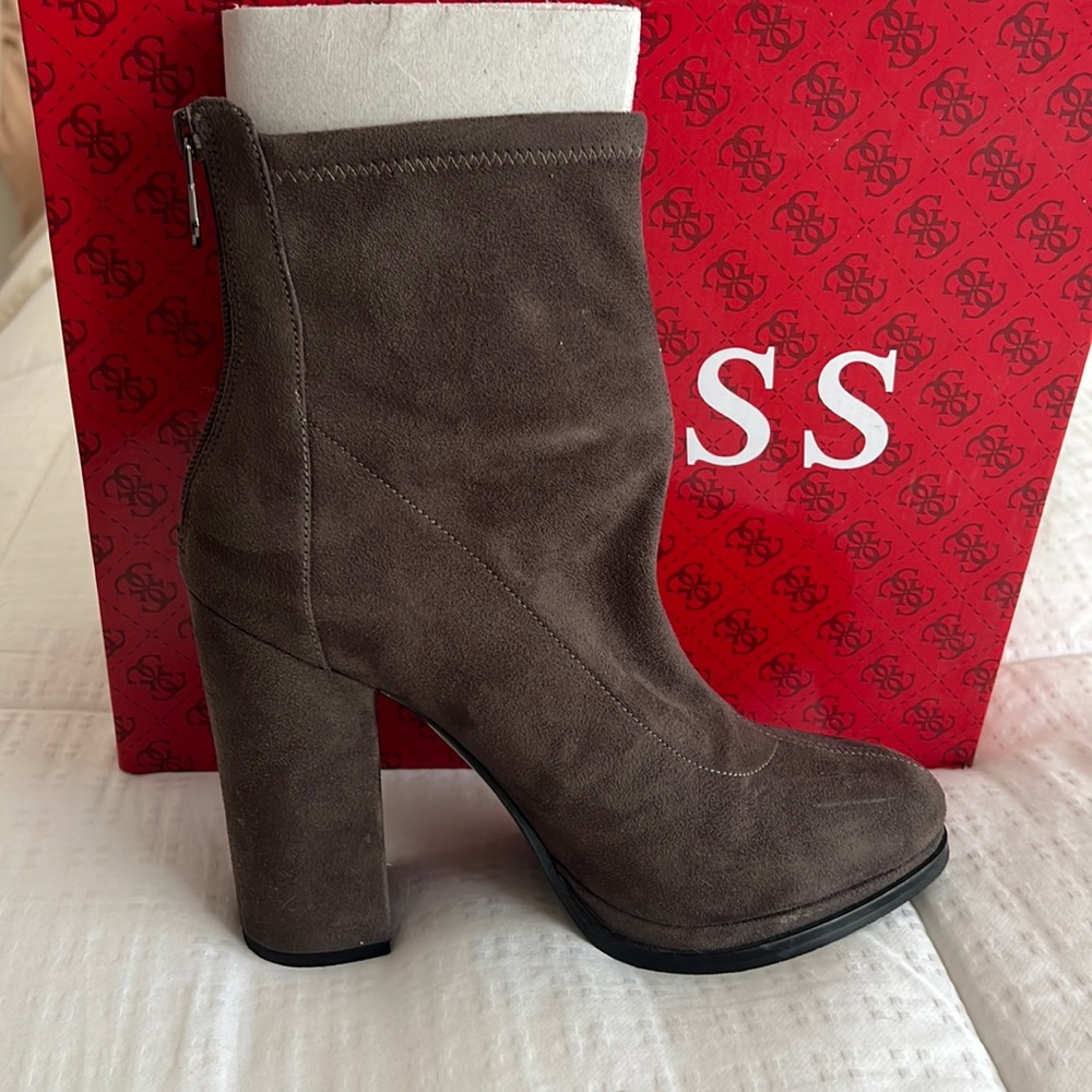 Guess suede boots like new worn twice